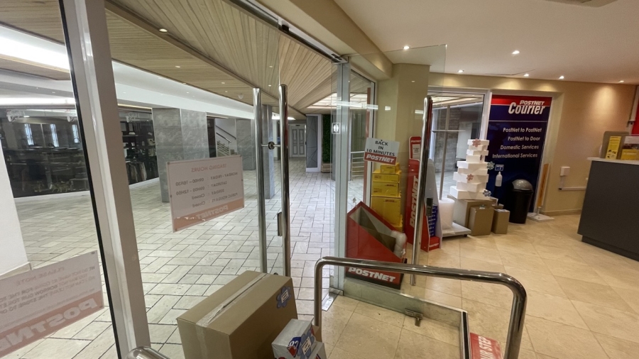 To Let commercial Property for Rent in Camps Bay Western Cape